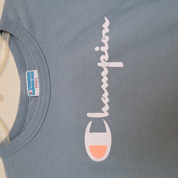 Champion - Crop Short Sleve Logo Tee shirt - Picture 2 of 3